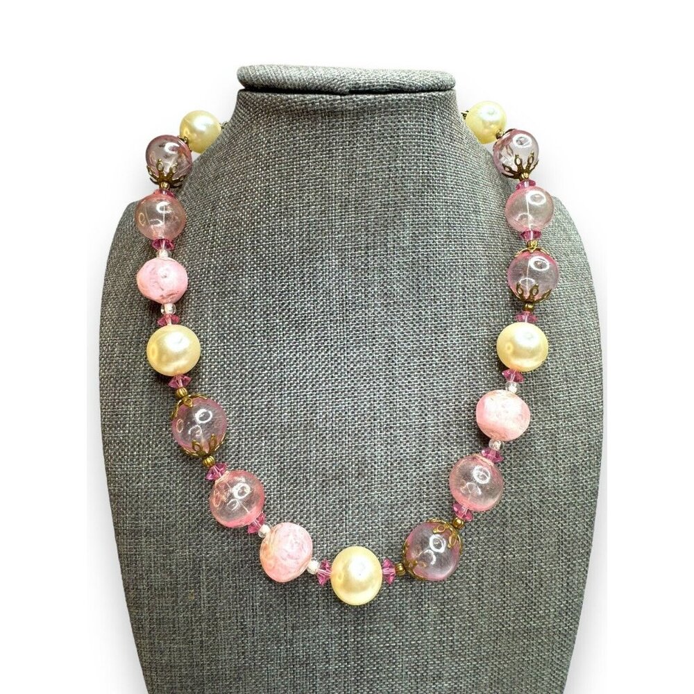 Lisner Faux Pearl Pink Bubble Acrylic Crystal Gold Tone Necklace Earring Set - Picture 2 of 9